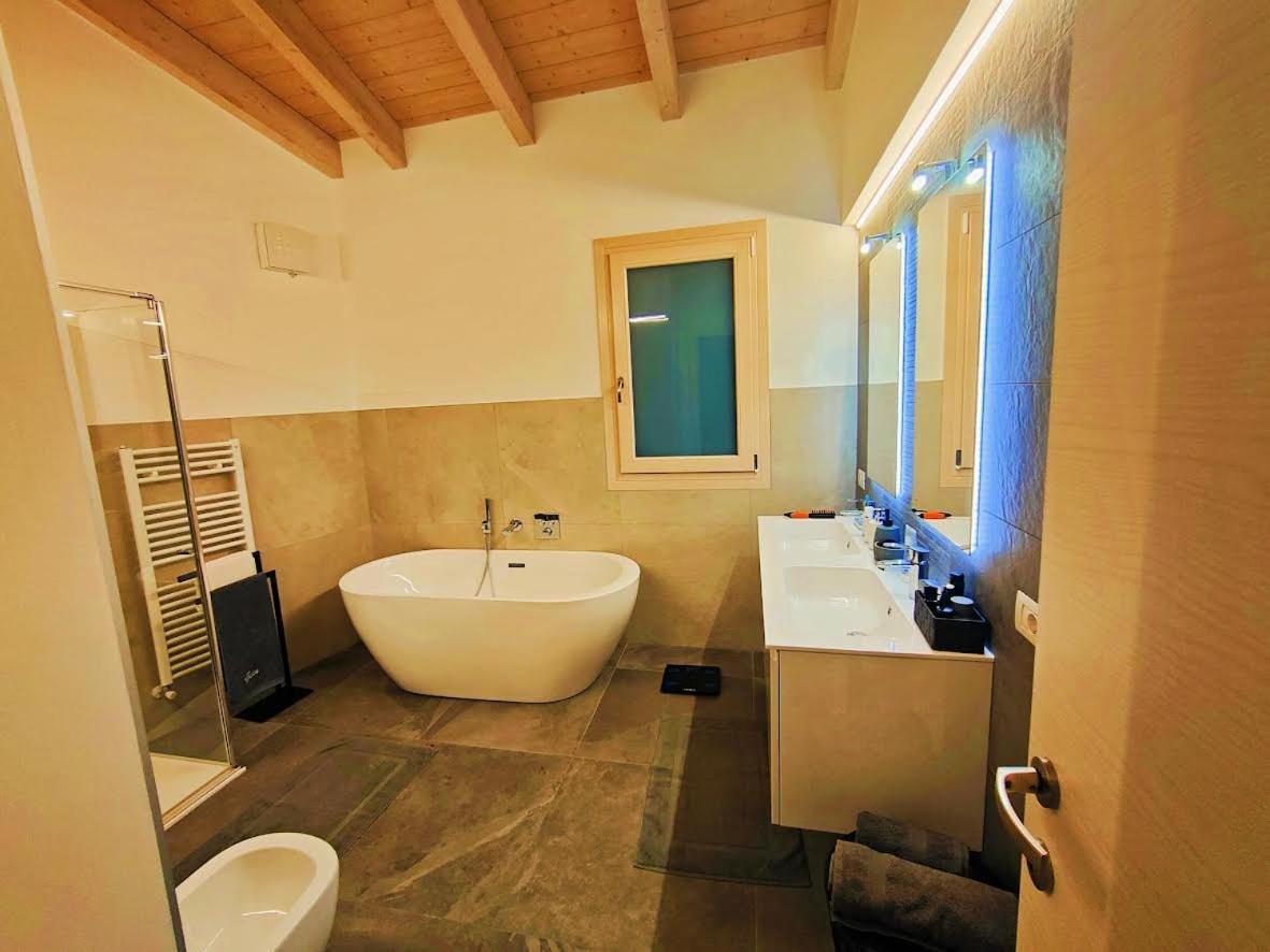Villa Al Feudo Brenzone sul Garda Buitenkant foto