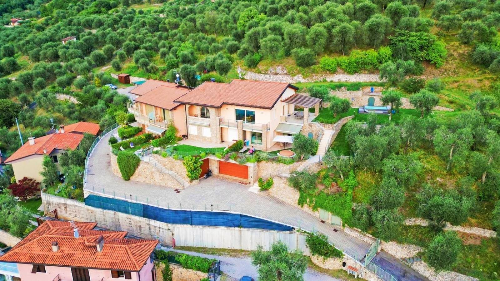 Villa Al Feudo Brenzone sul Garda Buitenkant foto