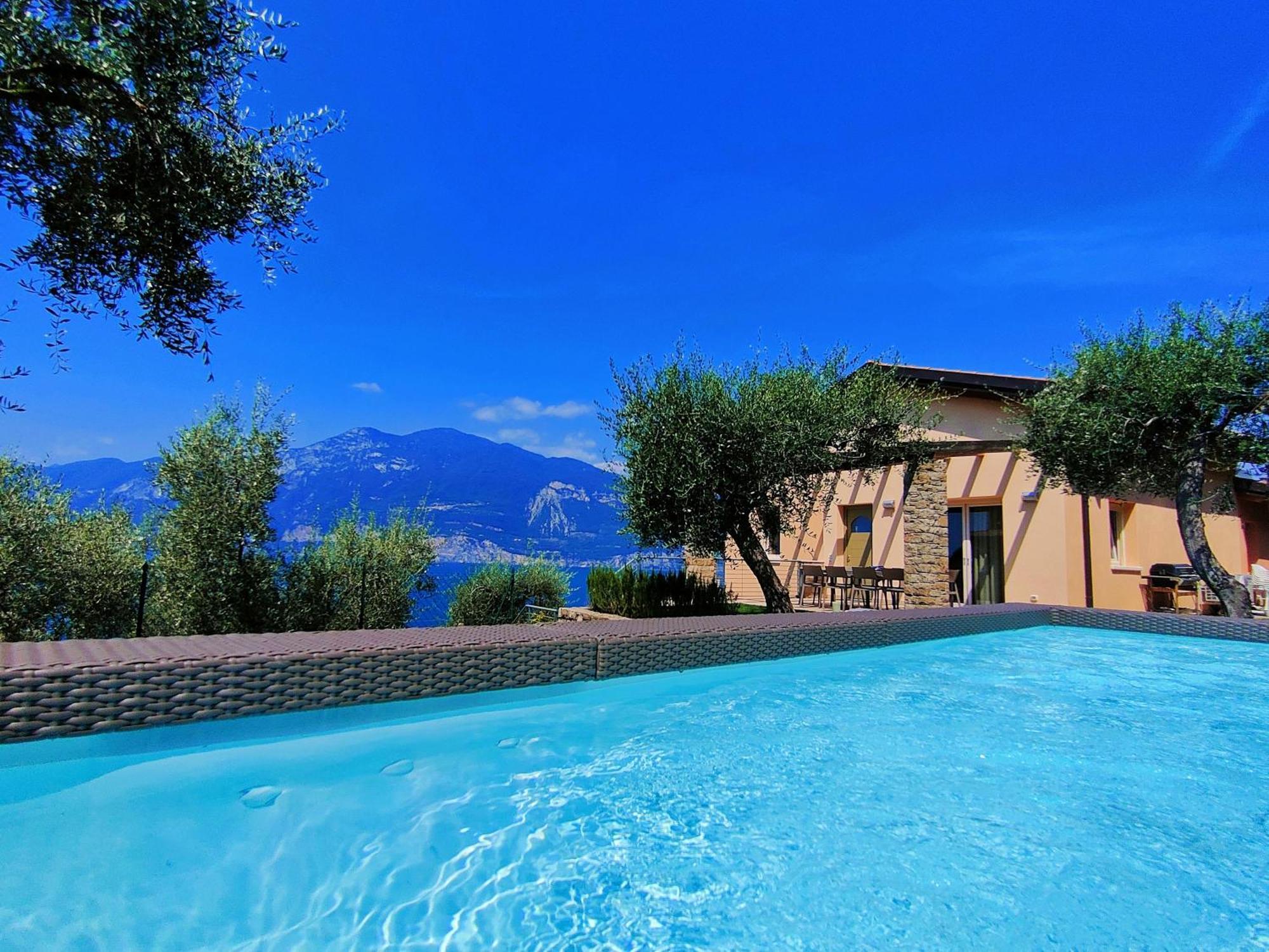 Villa Al Feudo Brenzone sul Garda Buitenkant foto
